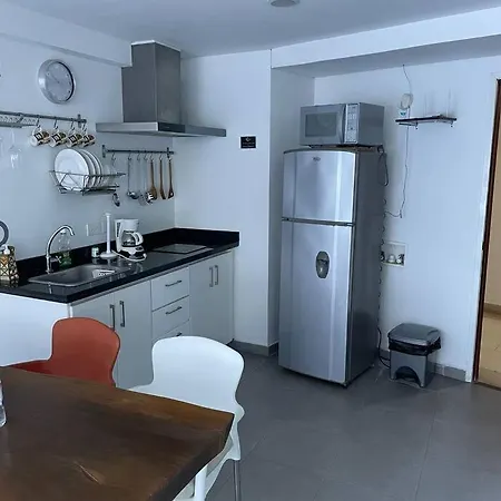 Apartamento El Laguito 6 Personas *